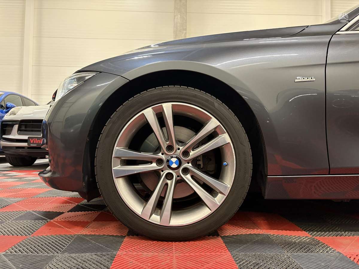 BMW 330, 2.0 l., Универсал