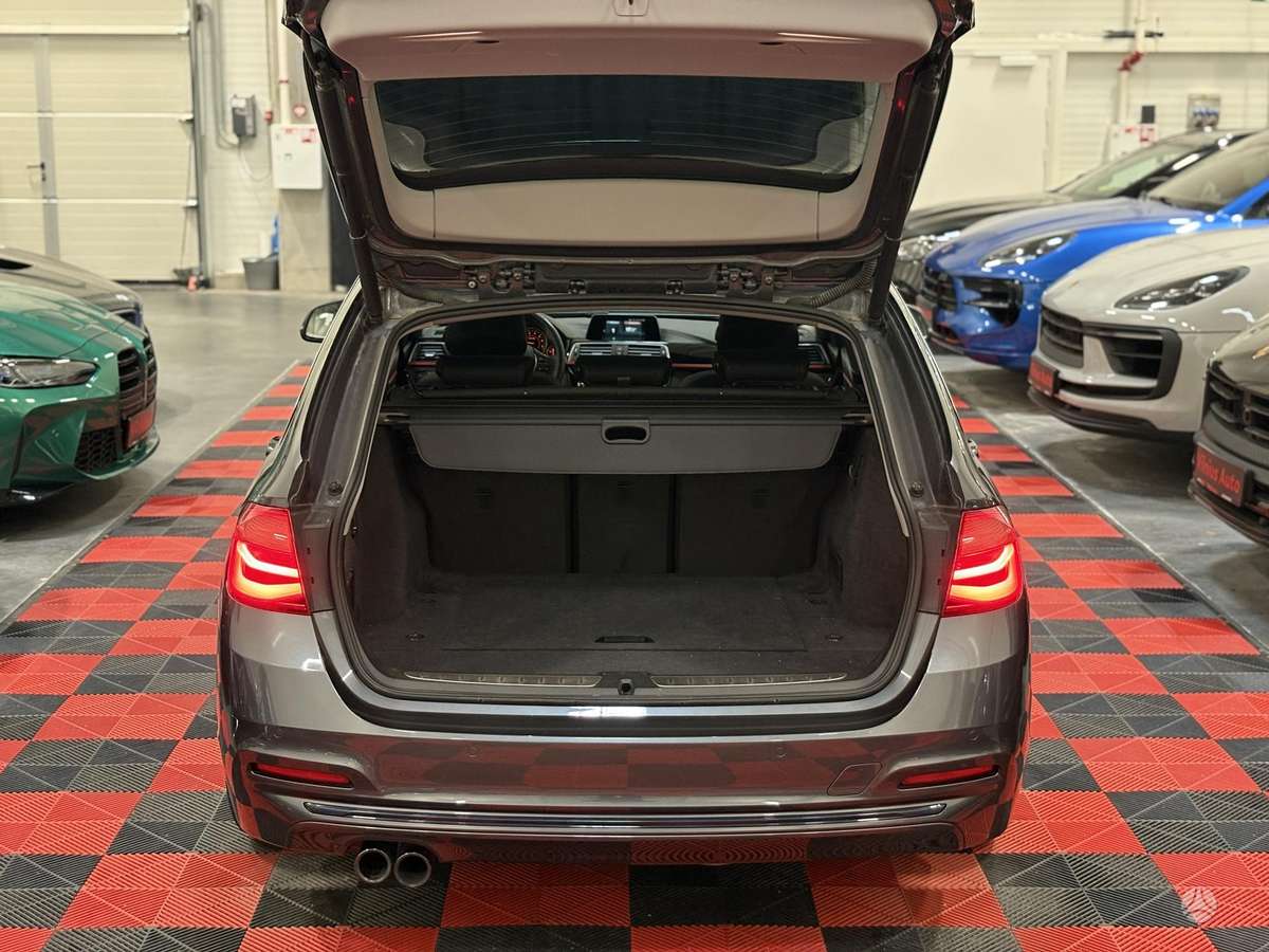 BMW 330, 2.0 l., Универсал