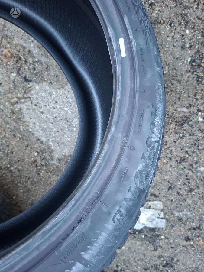Austone, summer 275/40 R20