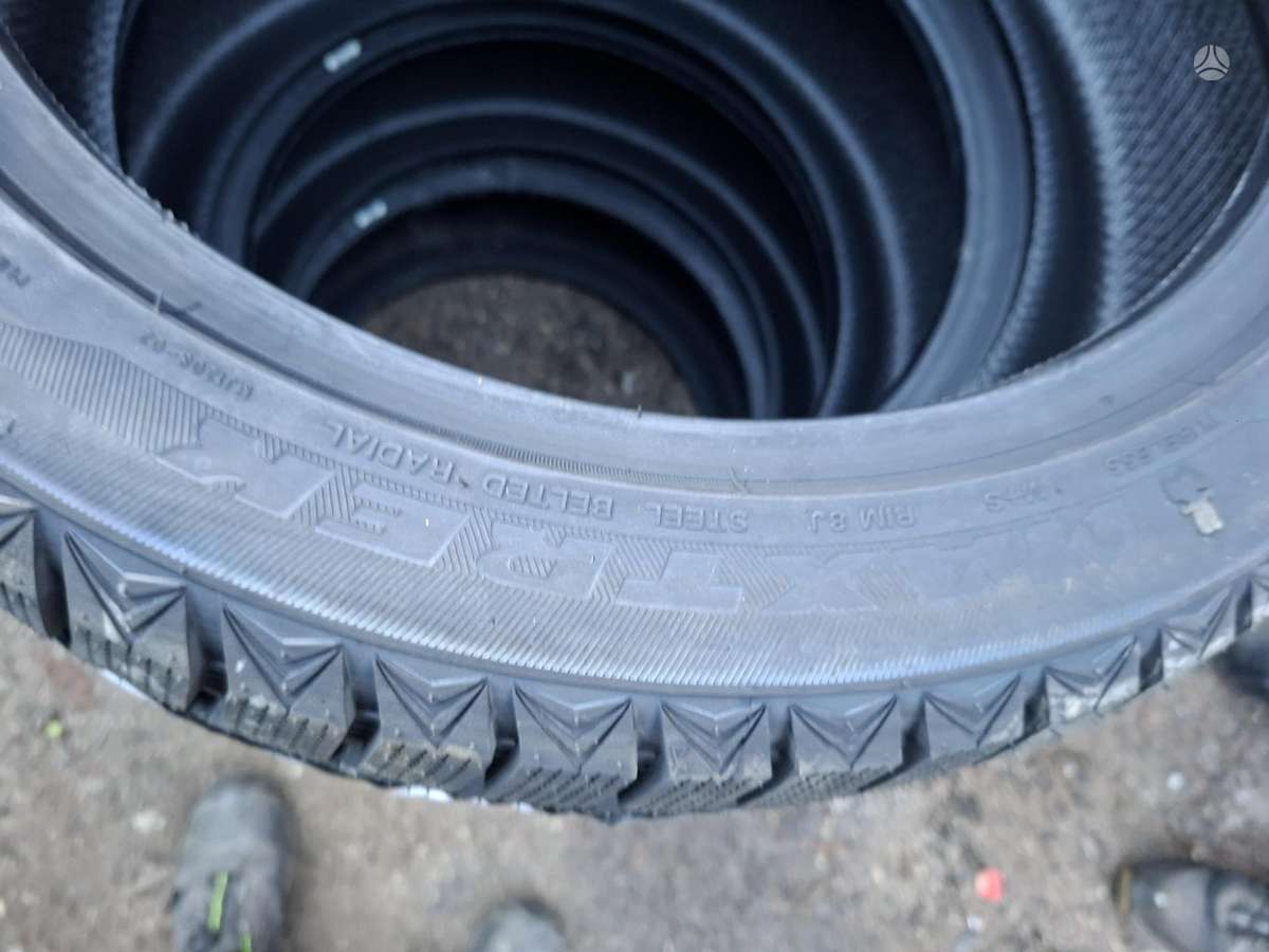 Maxtrek, žieminės 235/45 R19