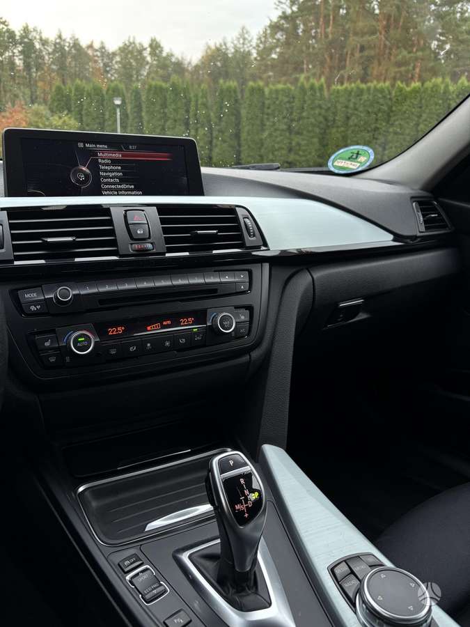 BMW 320, 2.0 l., wagon