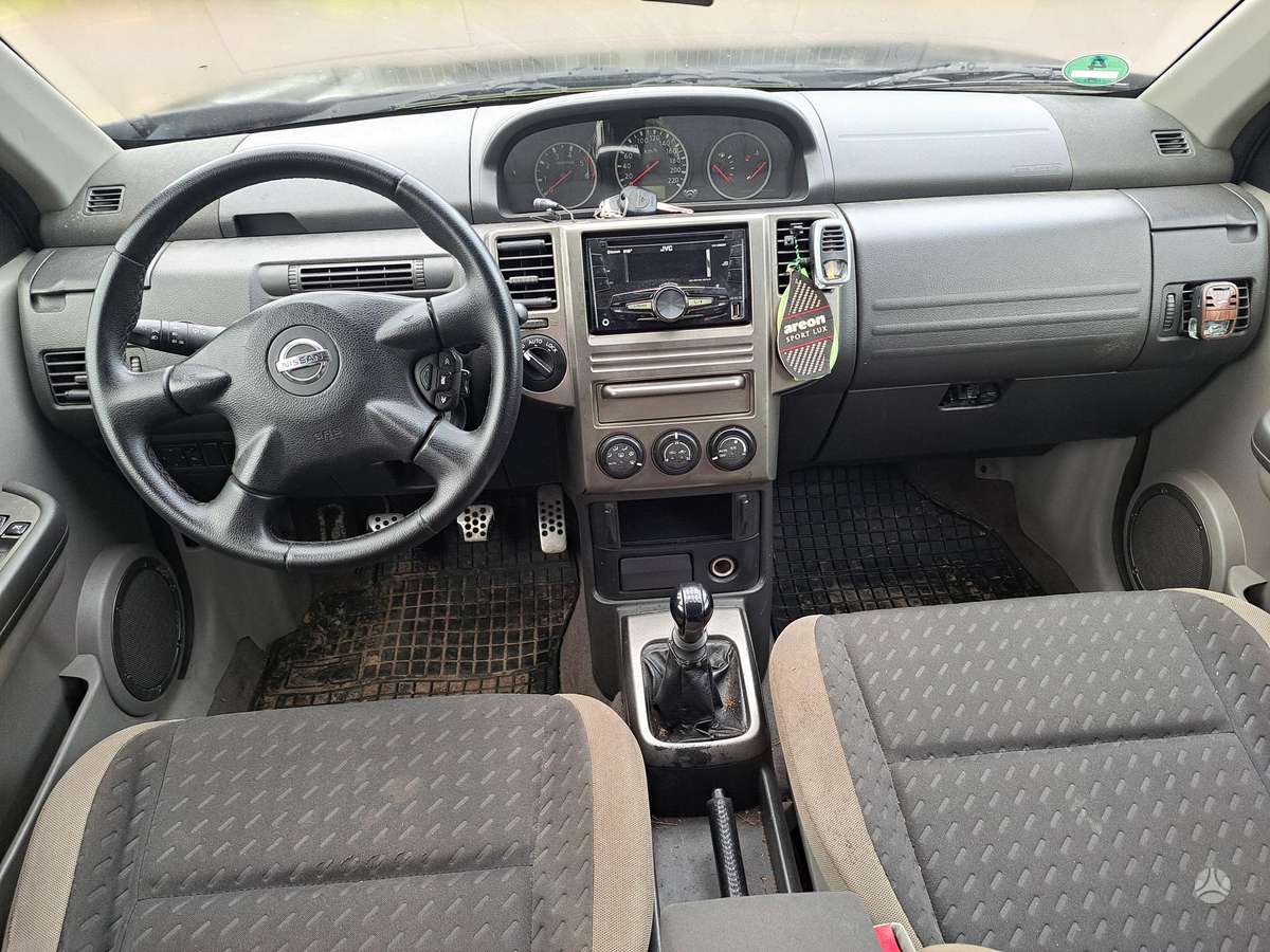 Nissan X-Trail по частям. Dalimis