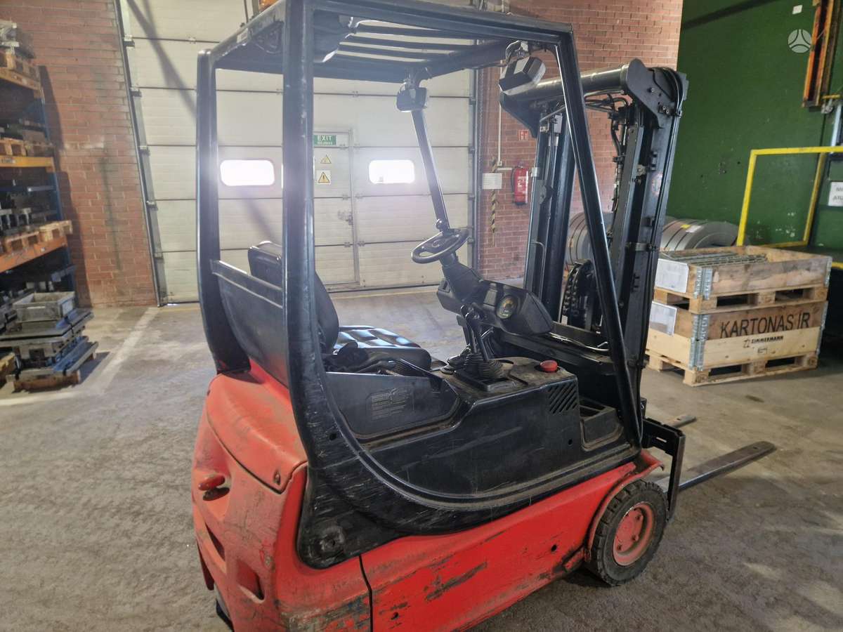 Linde E14, forklifts