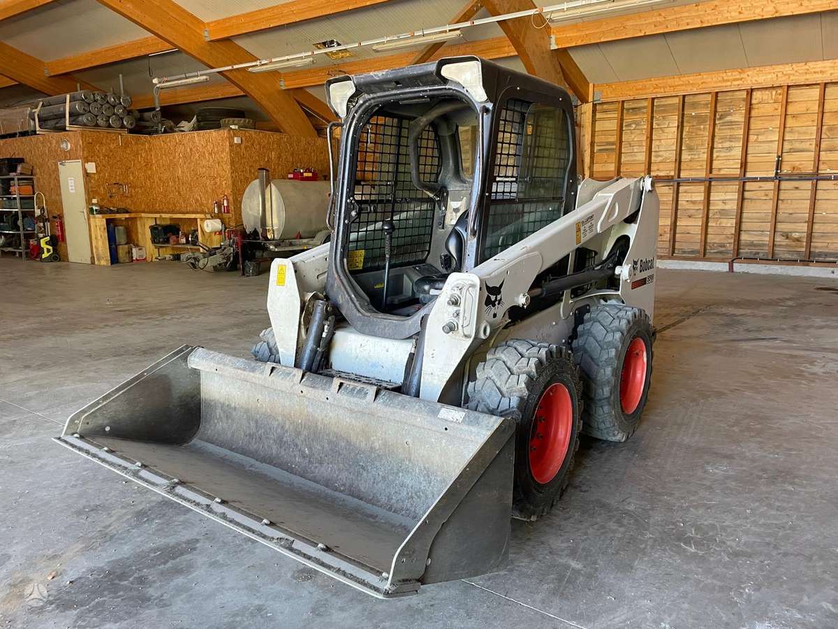 Bobcat S510, mini krautuvai