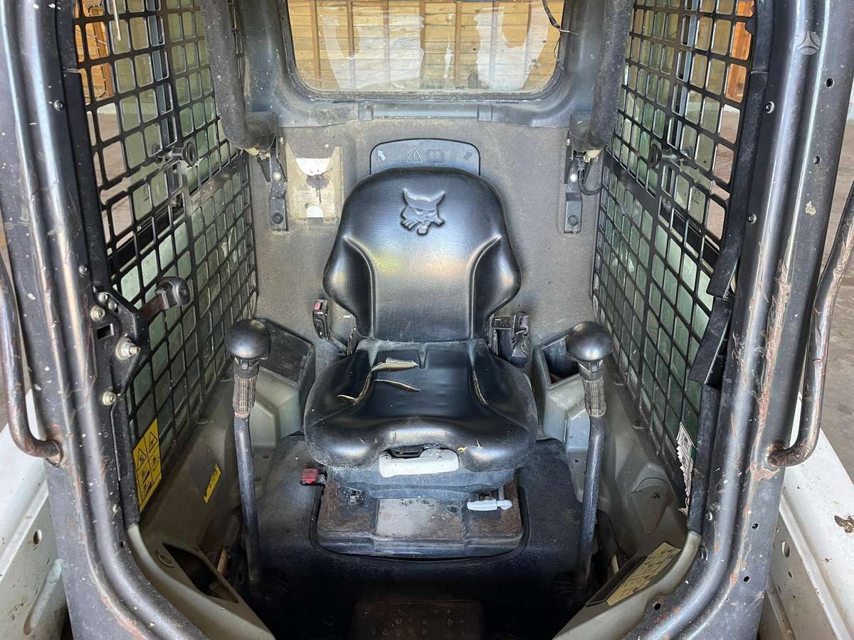 Bobcat S510, mini krautuvai