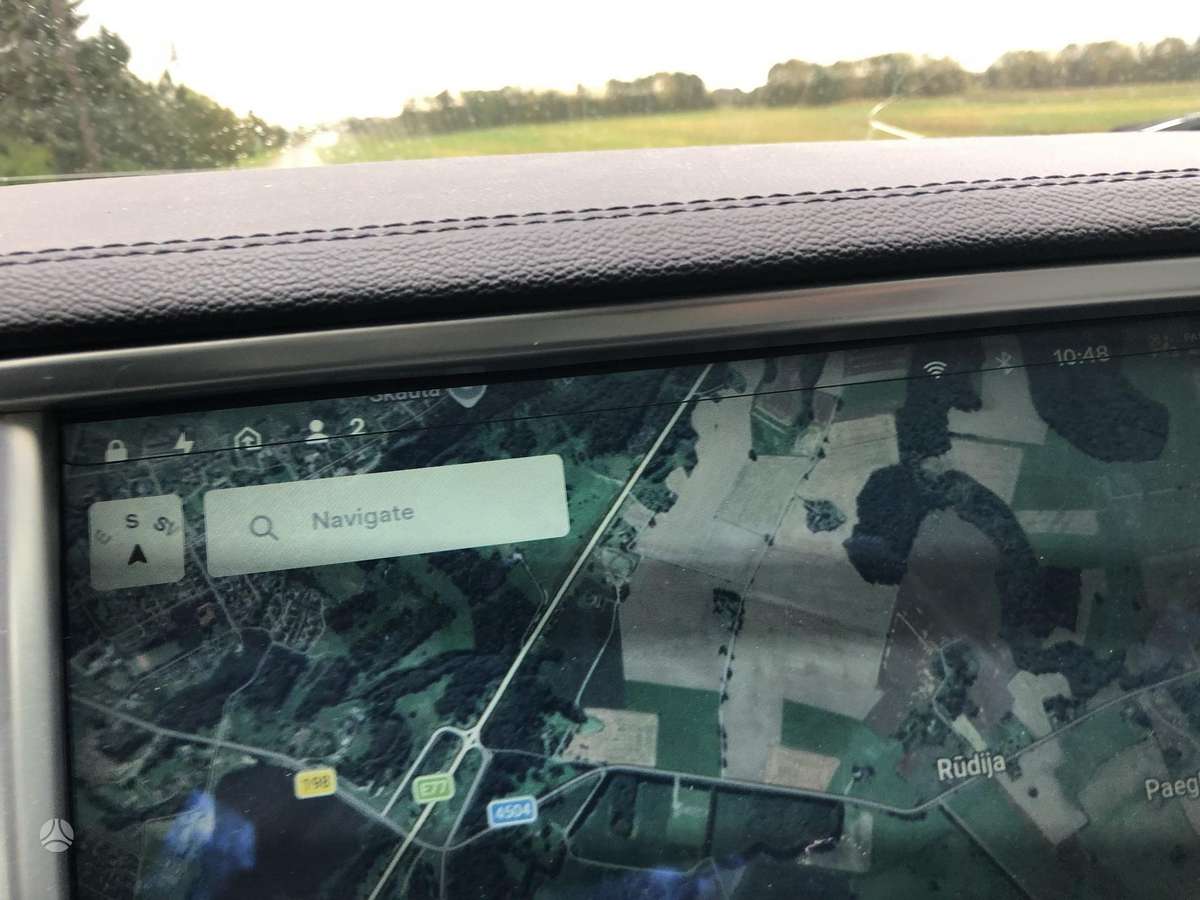 Tesla Model S, 60 кВт·ч, Хэтчбек