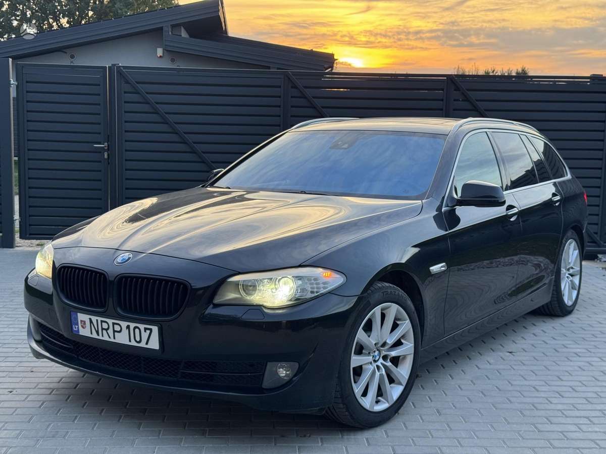 BMW 520, 2.0 l., universalas