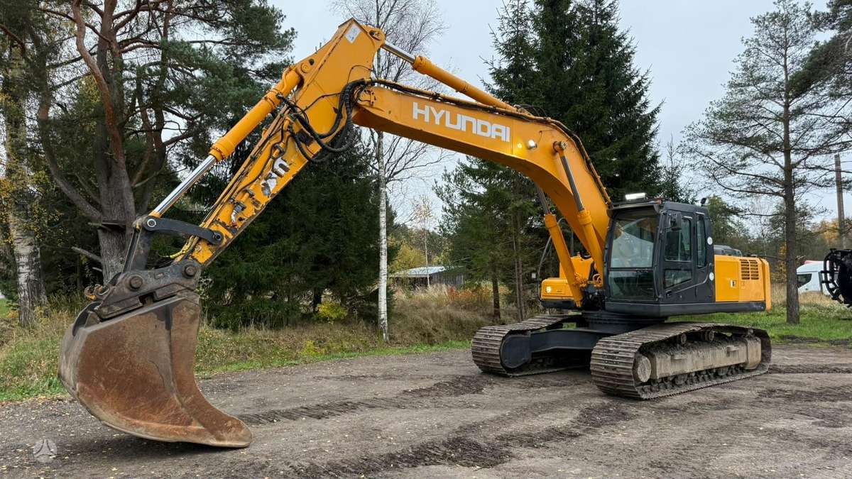 Hyundai Robex 290LC-7A, excavator
