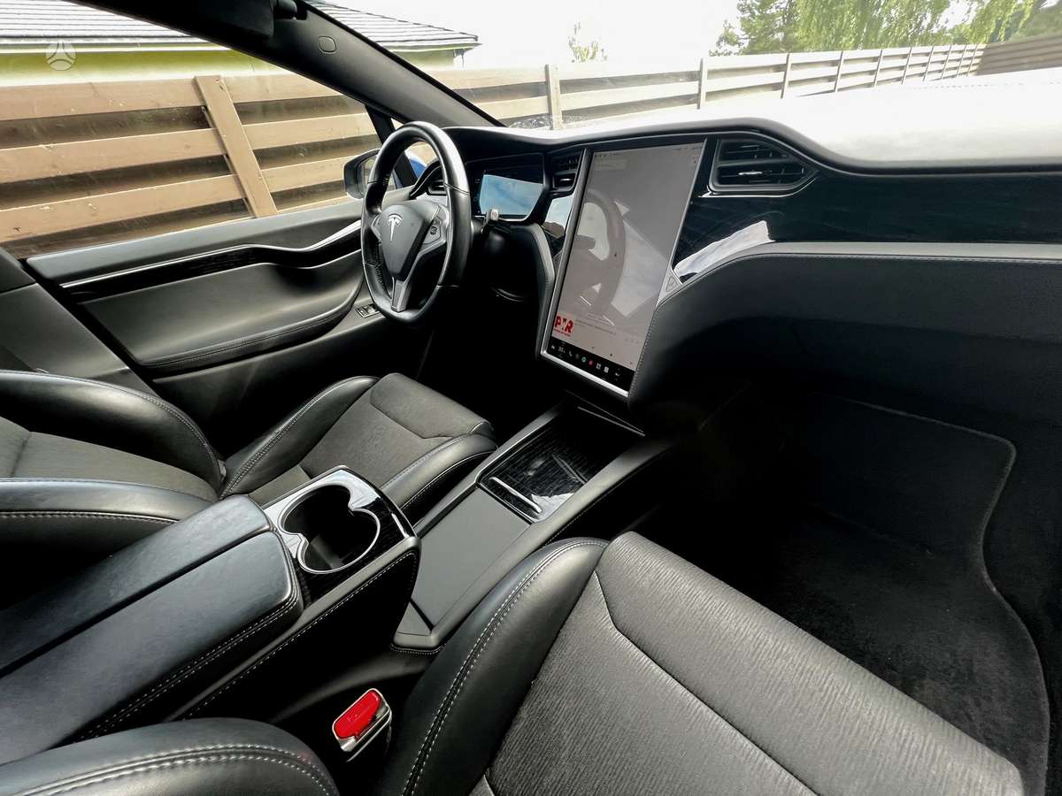 Tesla Model X, 75 kWh, off-road / crossover