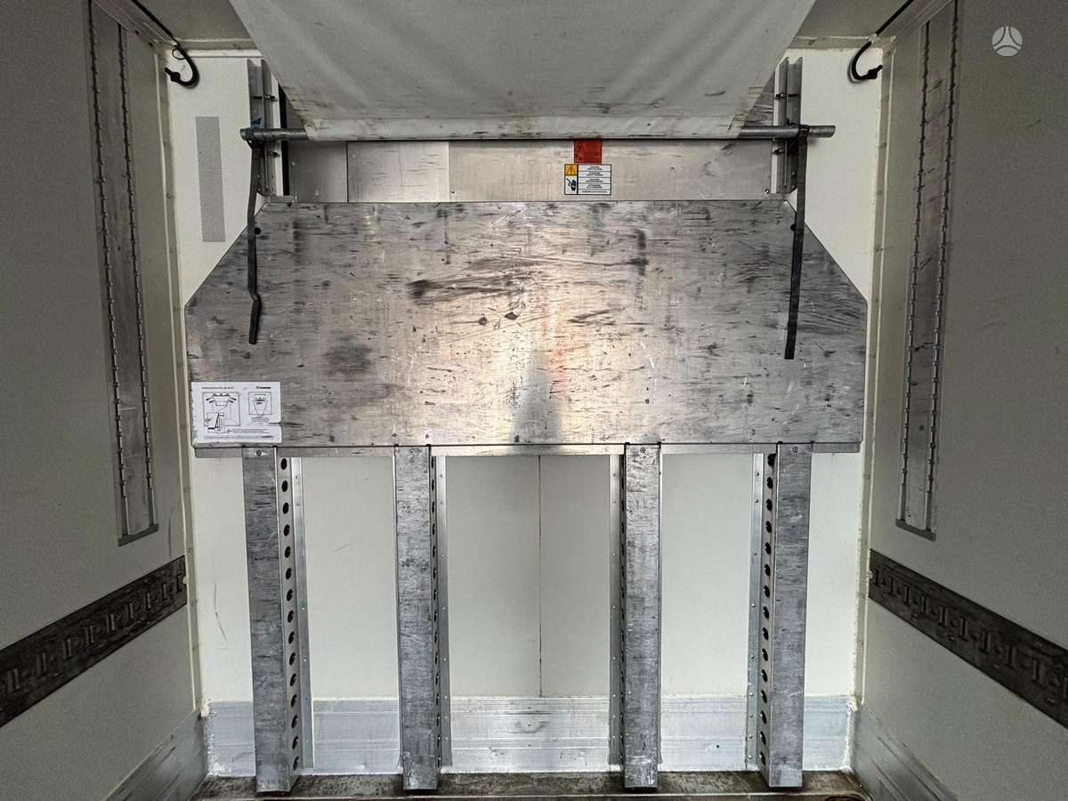 Krone SDR27, šaldytuvai