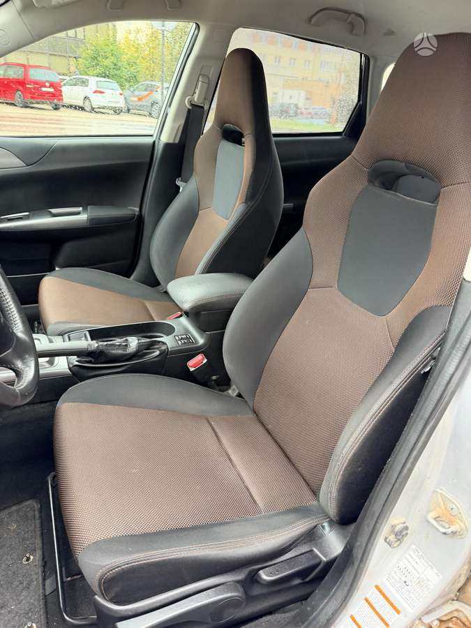 Subaru Impreza, 2.0 l., hatchback