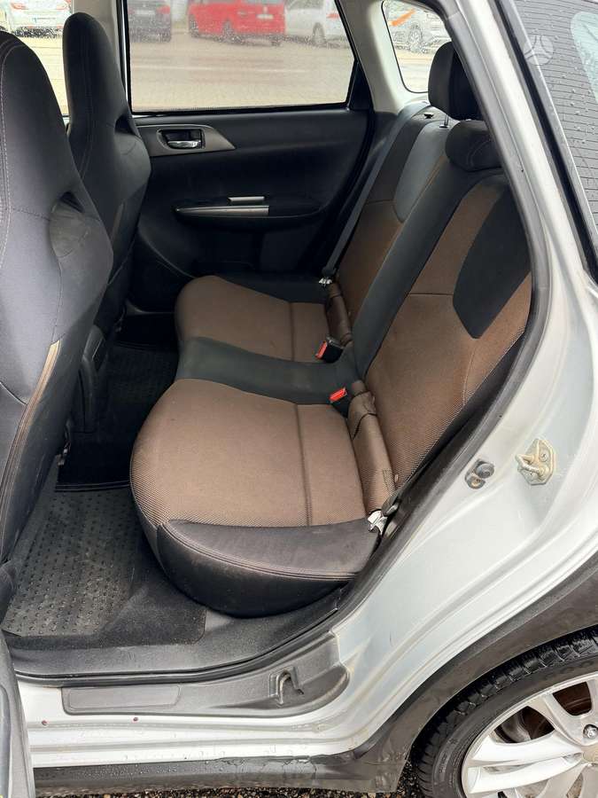 Subaru Impreza, 2.0 l., hatchback