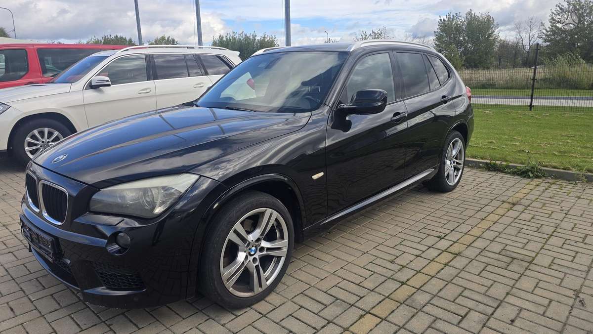 BMW X1, 2.0 l., mpv / minivan