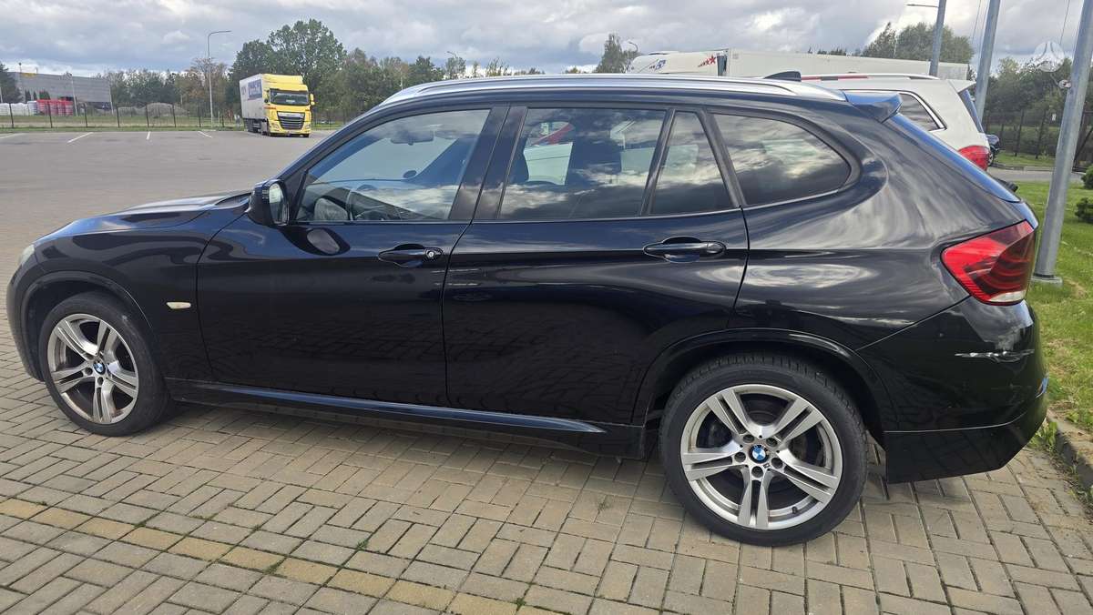 BMW X1, 2.0 l., mpv / minivan