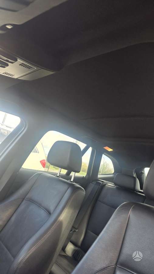 BMW X1, 2.0 l., Минивэн
