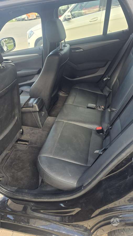BMW X1, 2.0 l., Минивэн