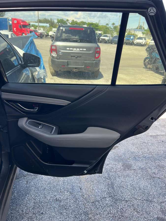 Subaru Outback, 2.5 l., Универсал