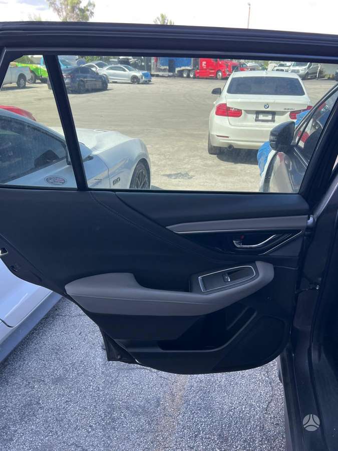 Subaru Outback, 2.5 l., Универсал