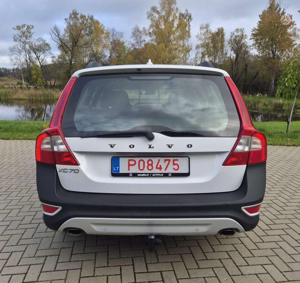 Volvo XC70, 2.4 l., wagon
