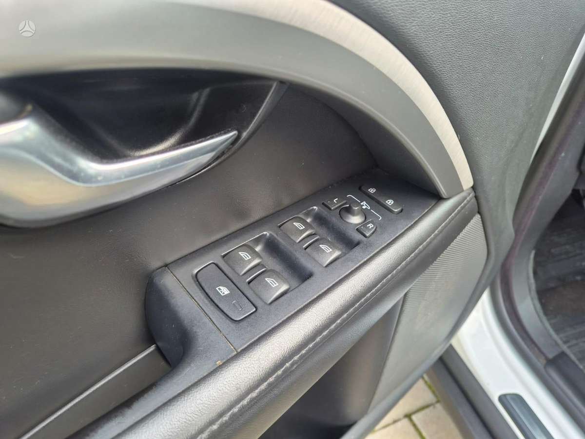 Volvo XC70, 2.4 l., wagon