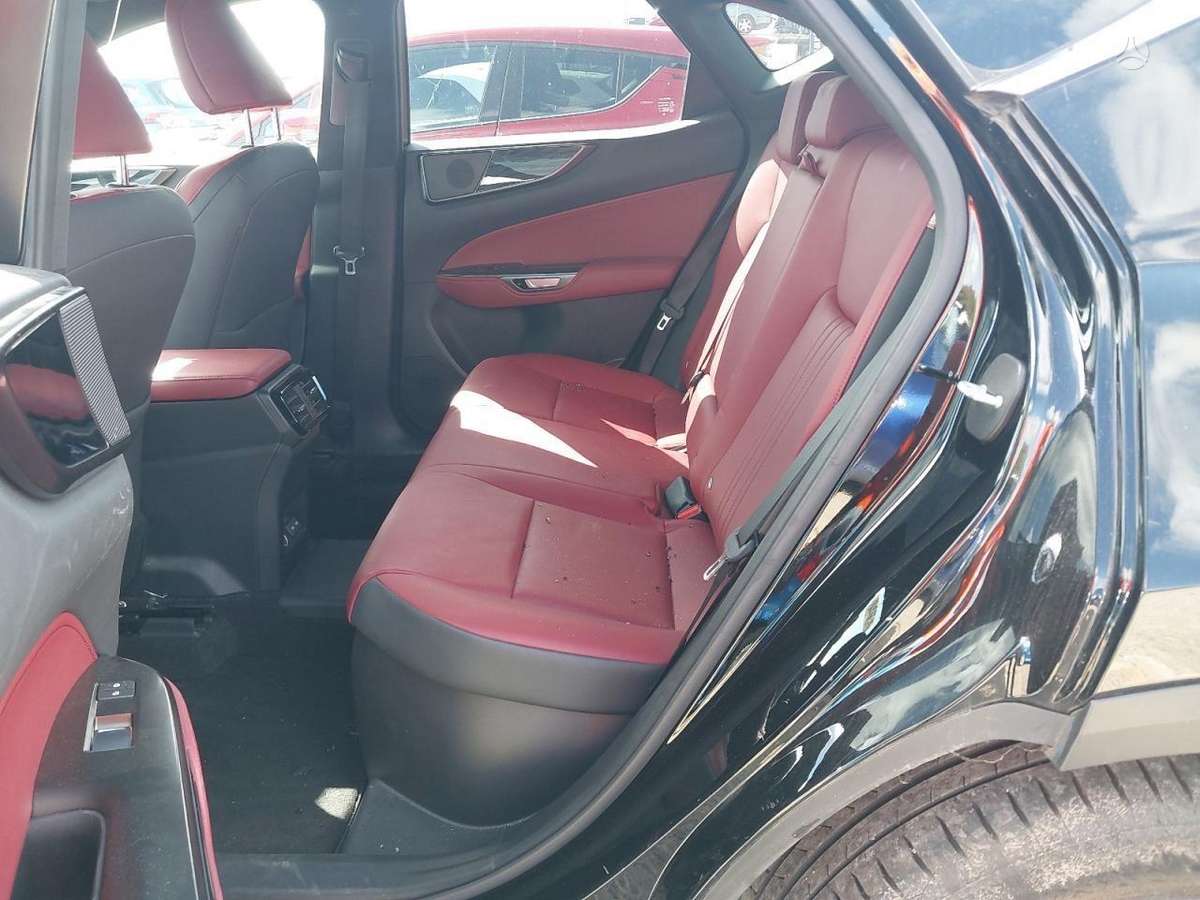 Lexus NX 450h+