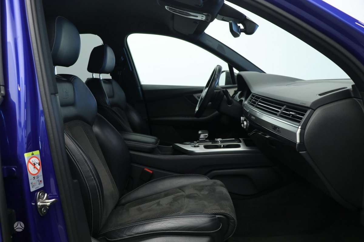Audi Q7, 3.0 l., Внедорожник / Кроссовер
