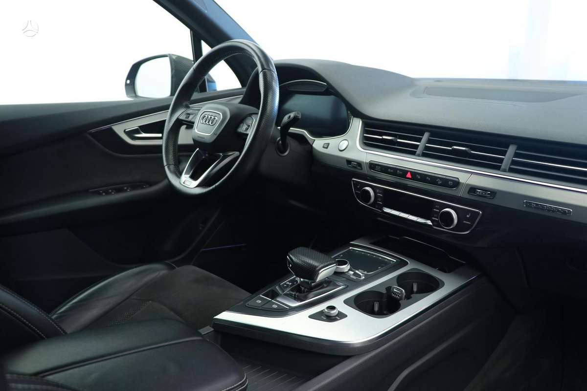 Audi Q7, 3.0 l., Внедорожник / Кроссовер