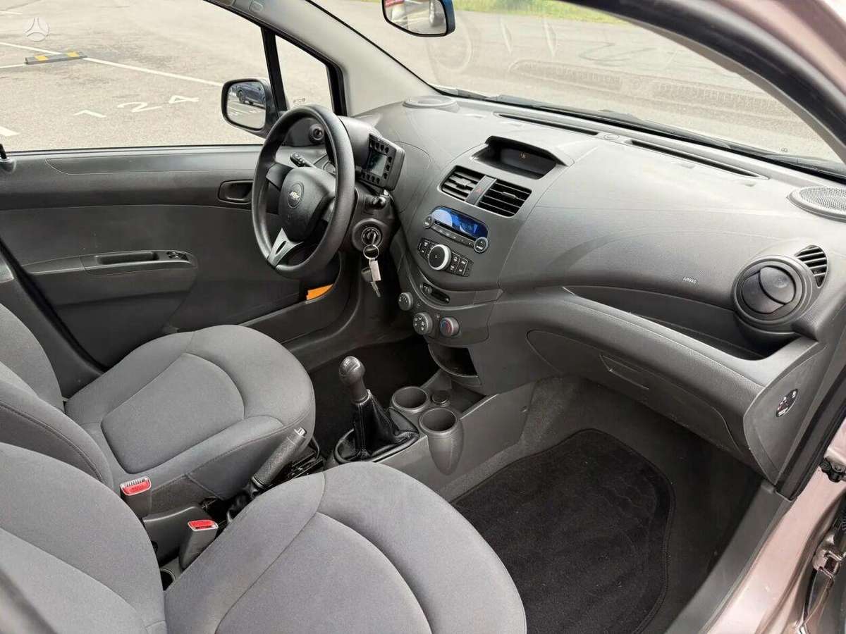 Chevrolet Spark, 1.0 l., hatchback