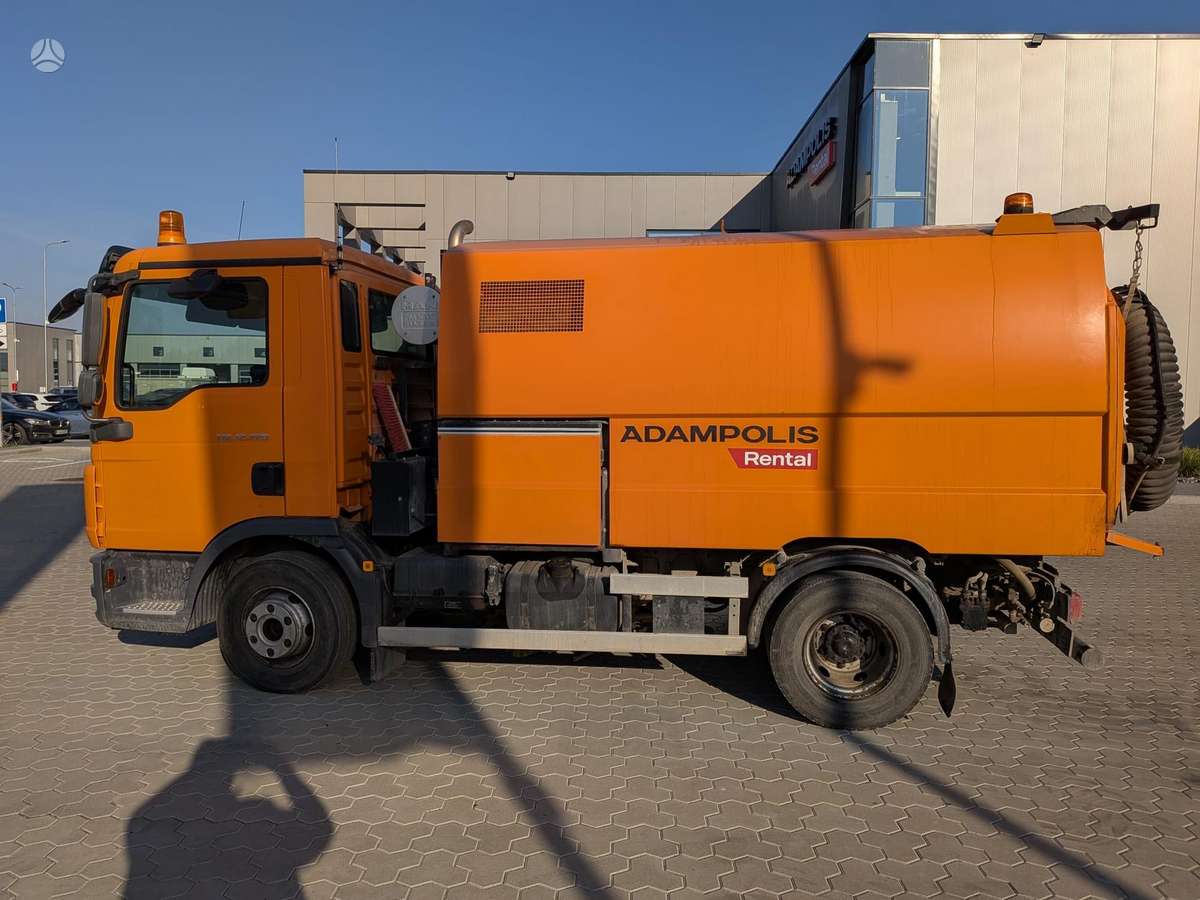 MAN TGL 12.200, šlavimo mašinos