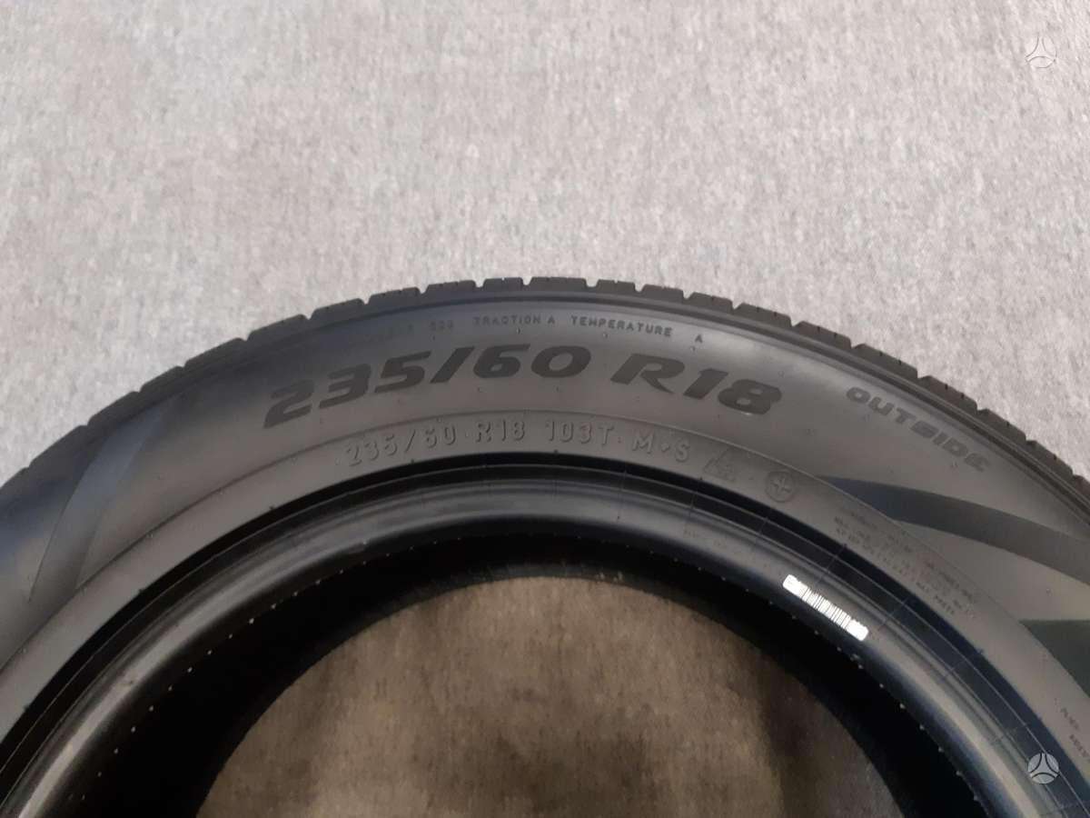 Pirelli 2022m 98% Ice Zero.2, всесезонные 235/60 R18