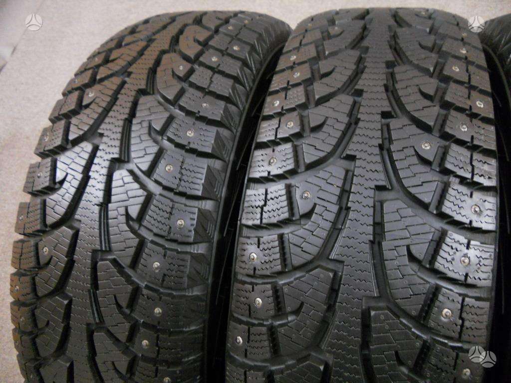 Pirelli 2022m 98% Ice Zero.2*, всесезонные 235/60 R18
