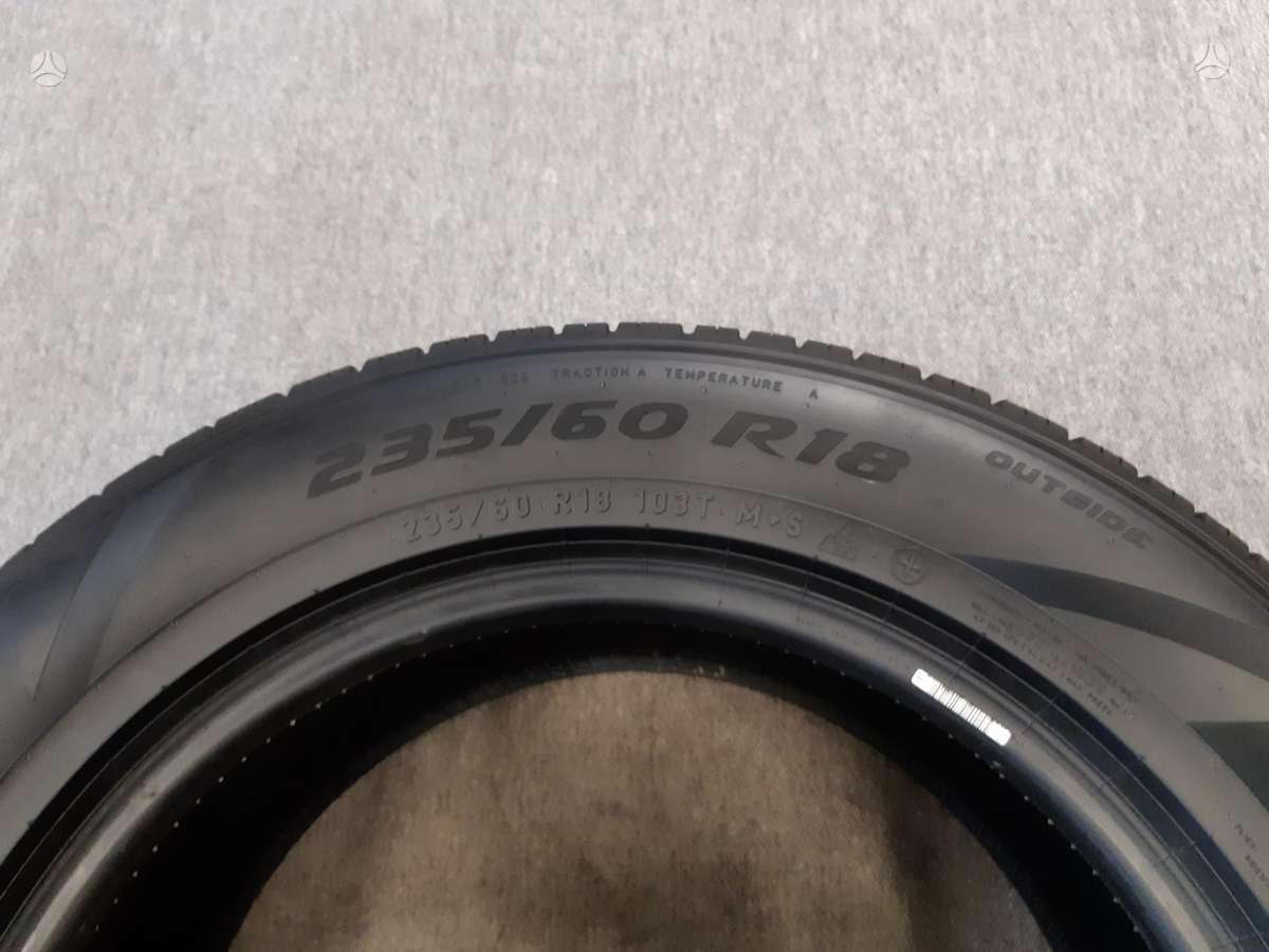 Pirelli 2022m 98% Ice Zero.2., всесезонные 235/60 R18