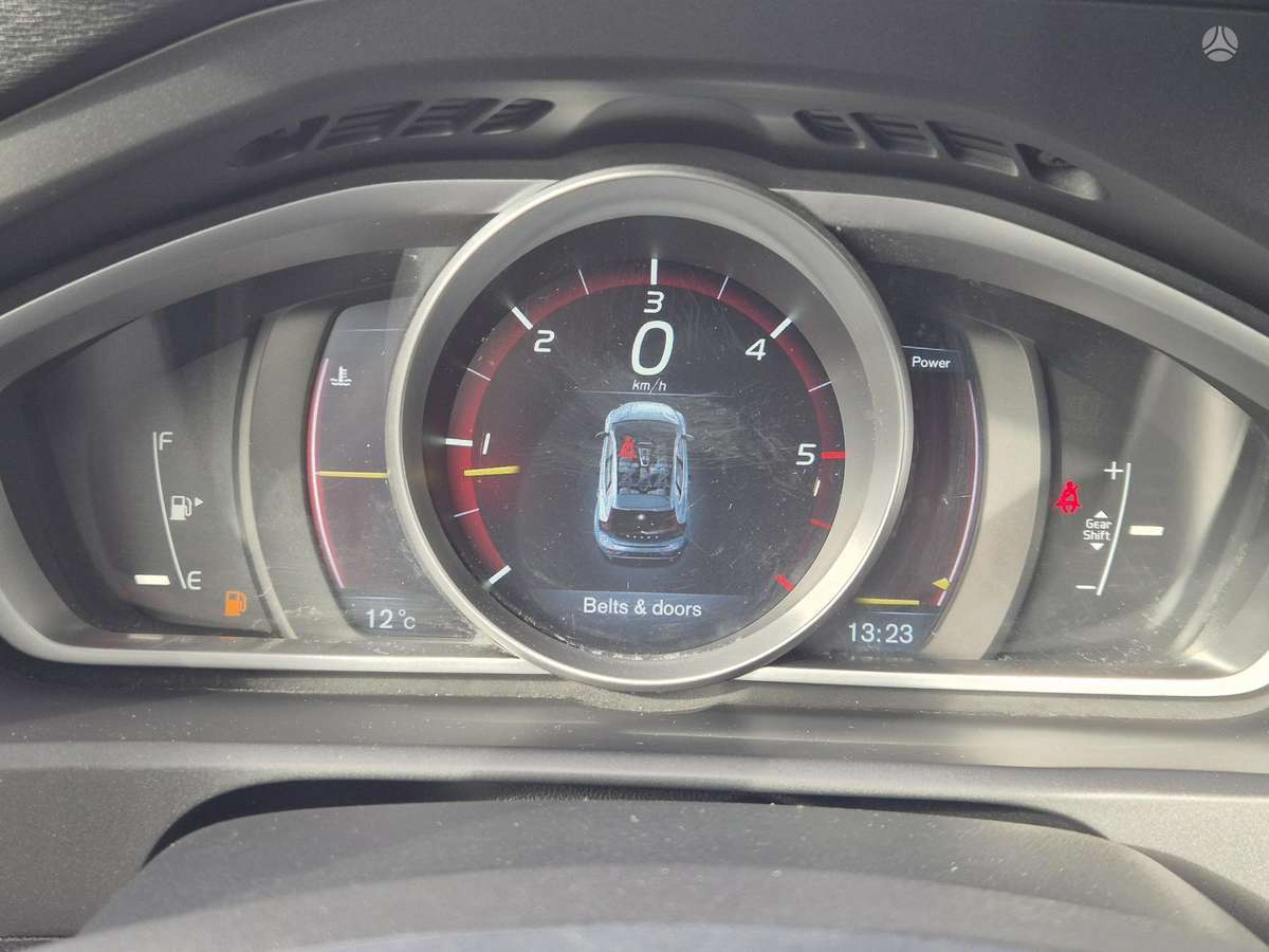 Volvo V40, 2.0 l., Хэтчбек