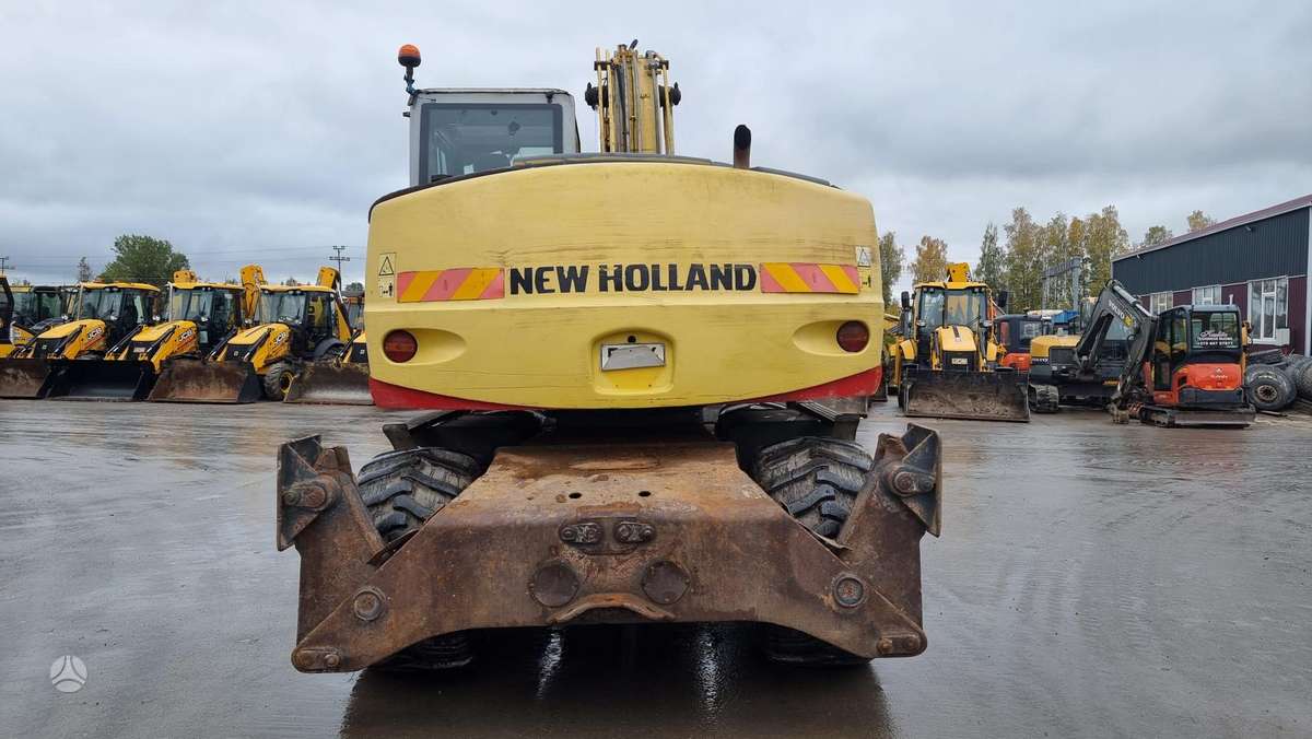 New Holland MH City, экскаваторы