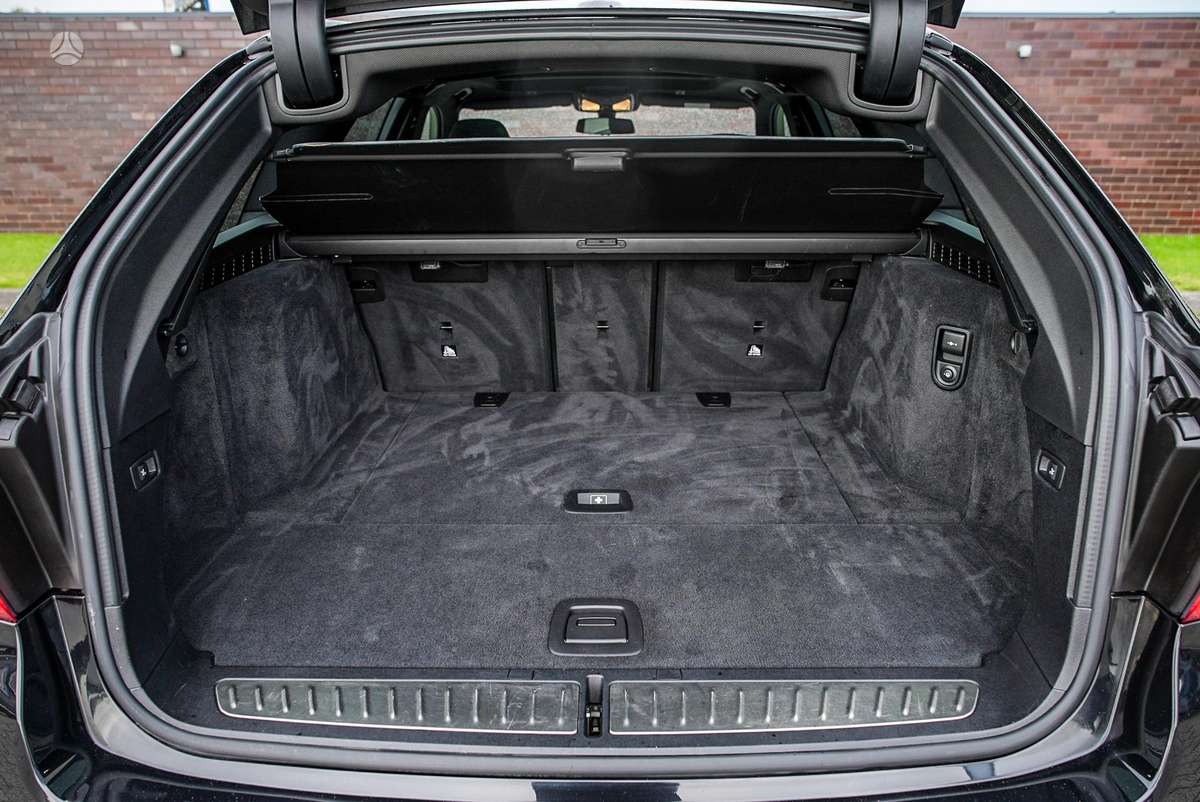 BMW 530, 3.0 l., Седан