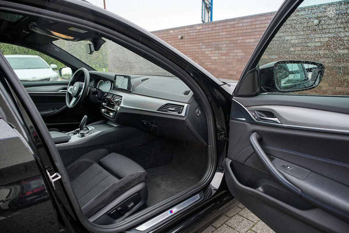 BMW 530, 3.0 l., Седан