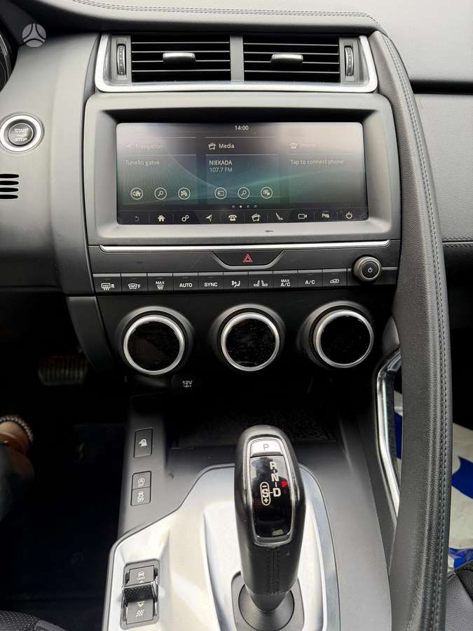 Jaguar E-Pace, 2.0 l., Внедорожник / Кроссовер