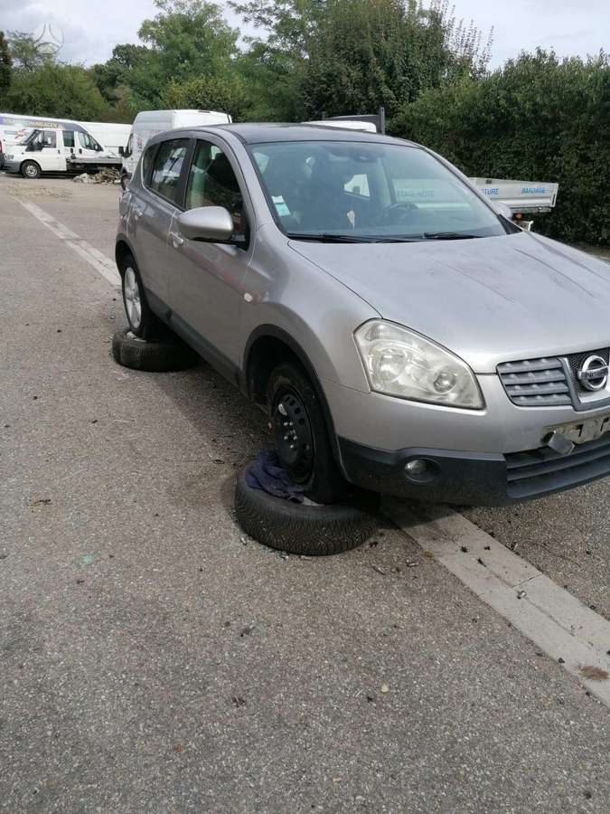 Nissan Qashqai 37069885048