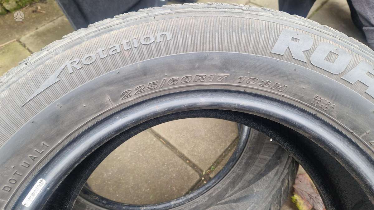 Roadstone, winter 225/60 R17