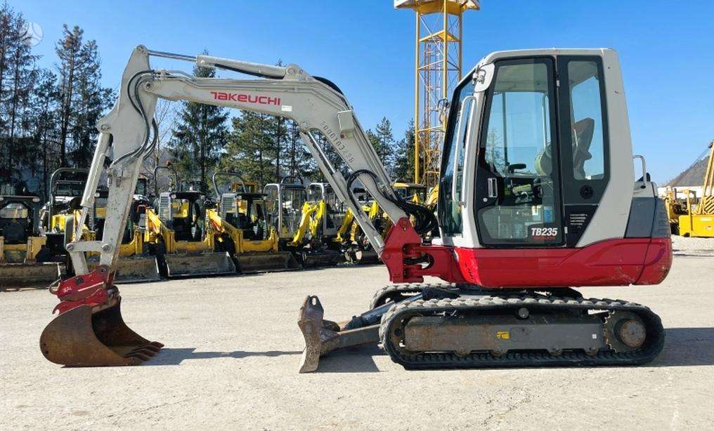 Takeuchi TB235, mini ekskavatoriai
