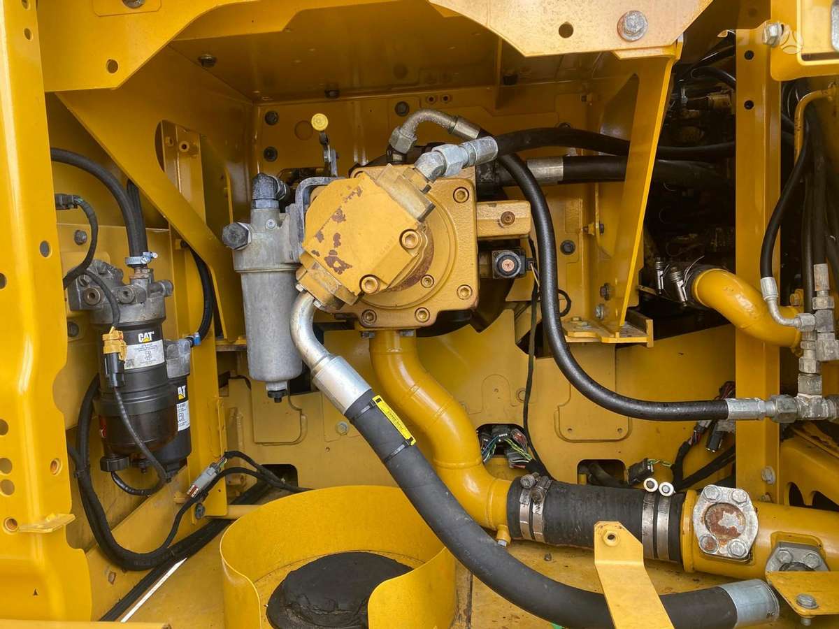 Caterpillar 323, экскаваторы