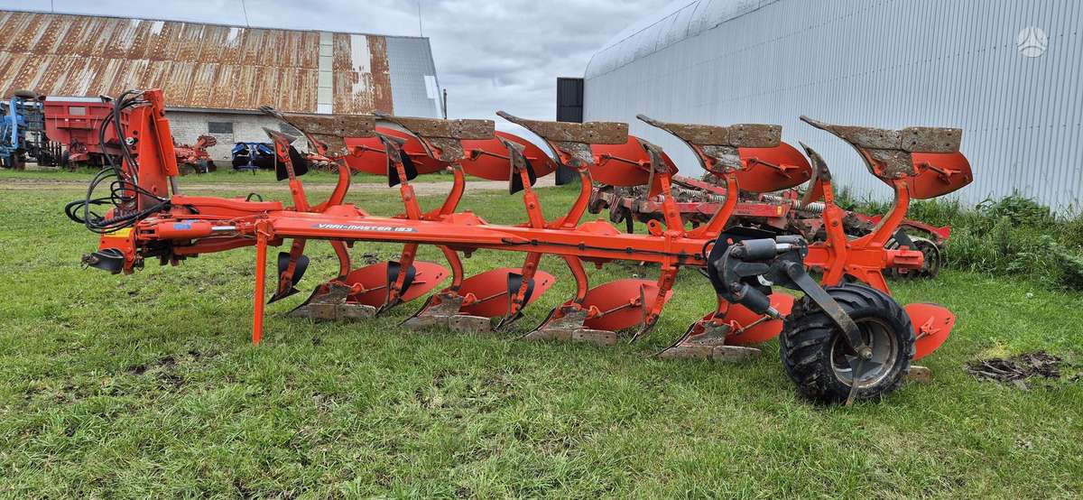 Kuhn VARI-MASTER 153 5 Korpusų, plūgai