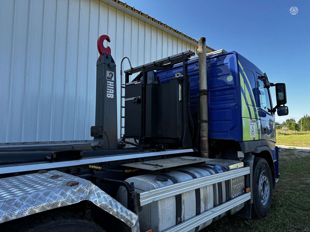 Volvo FM 8x4, самосвалы с прицепoм