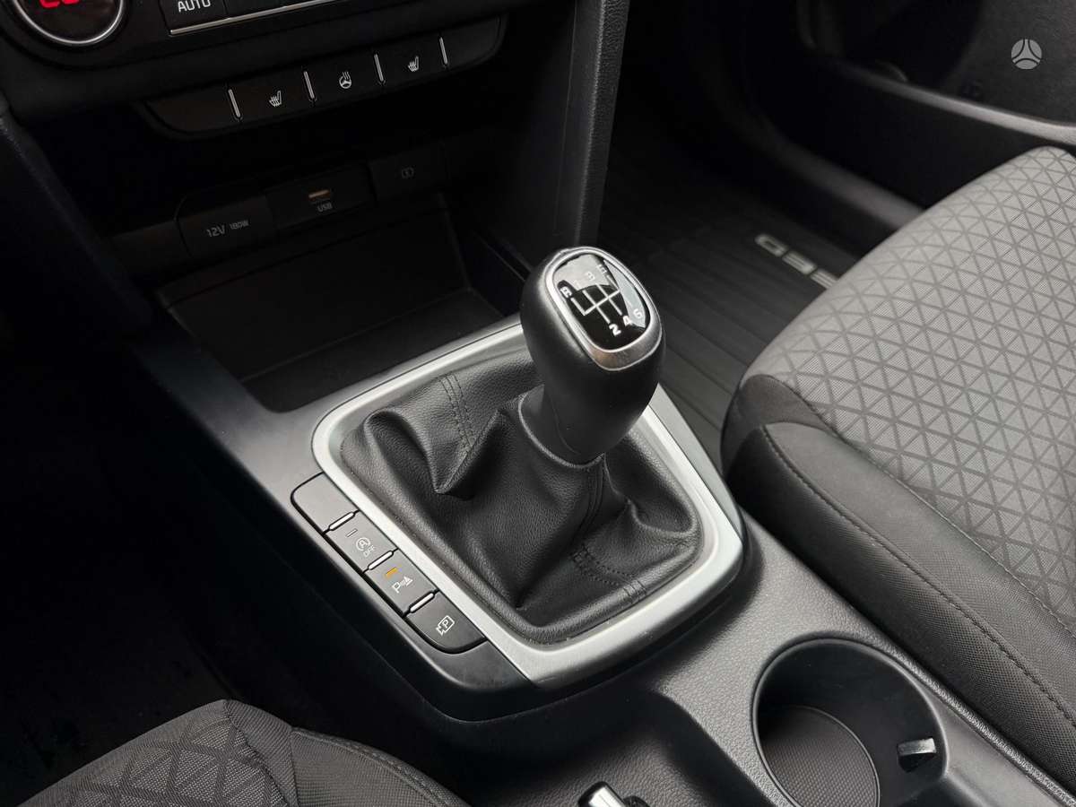 Kia Ceed, 1.5 l., Хэтчбек
