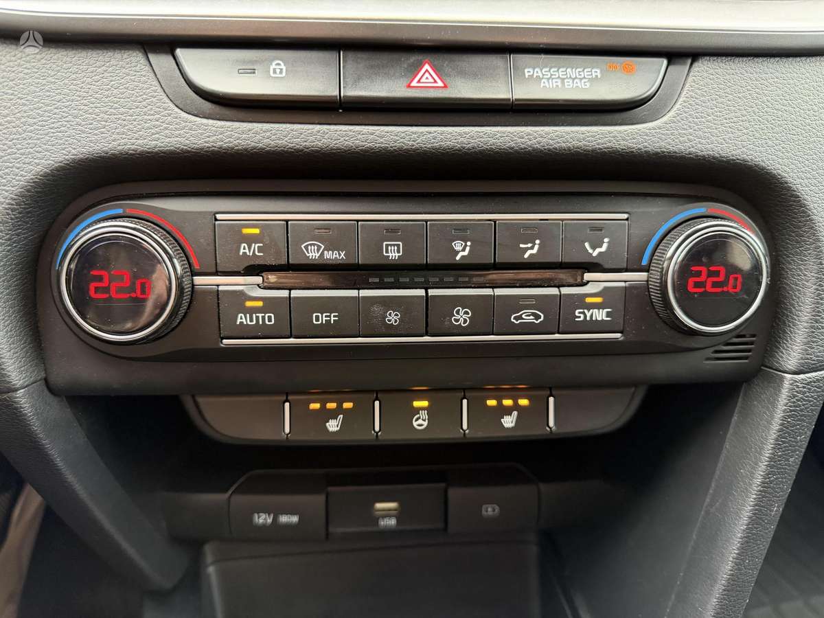 Kia Ceed, 1.5 l., hatchback