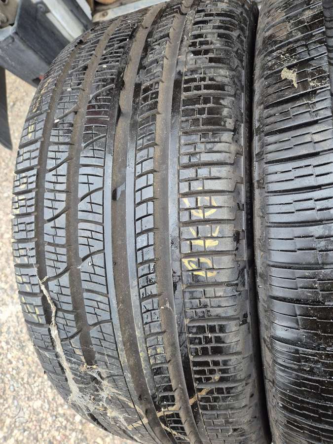 Pirelli, universalios 275/40 R22