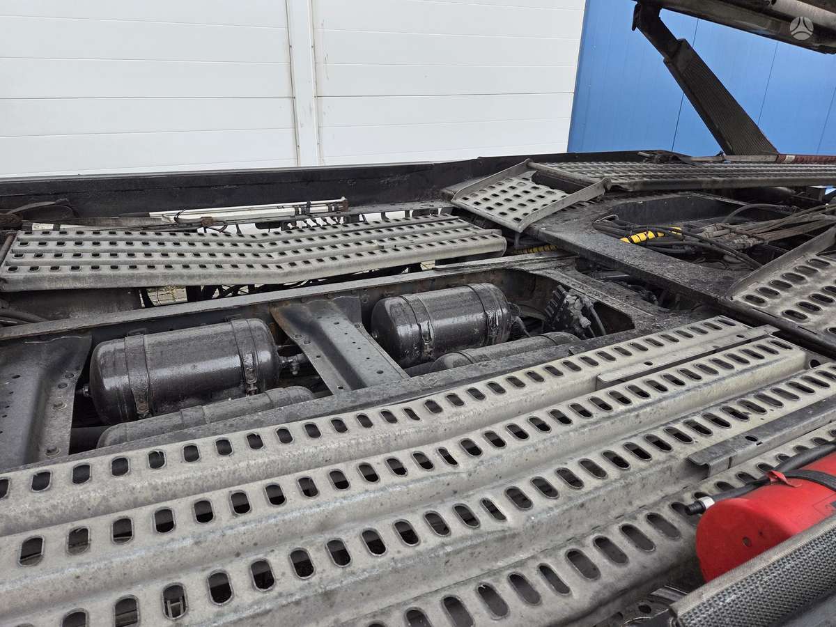 Iveco Stralis, auto transporters