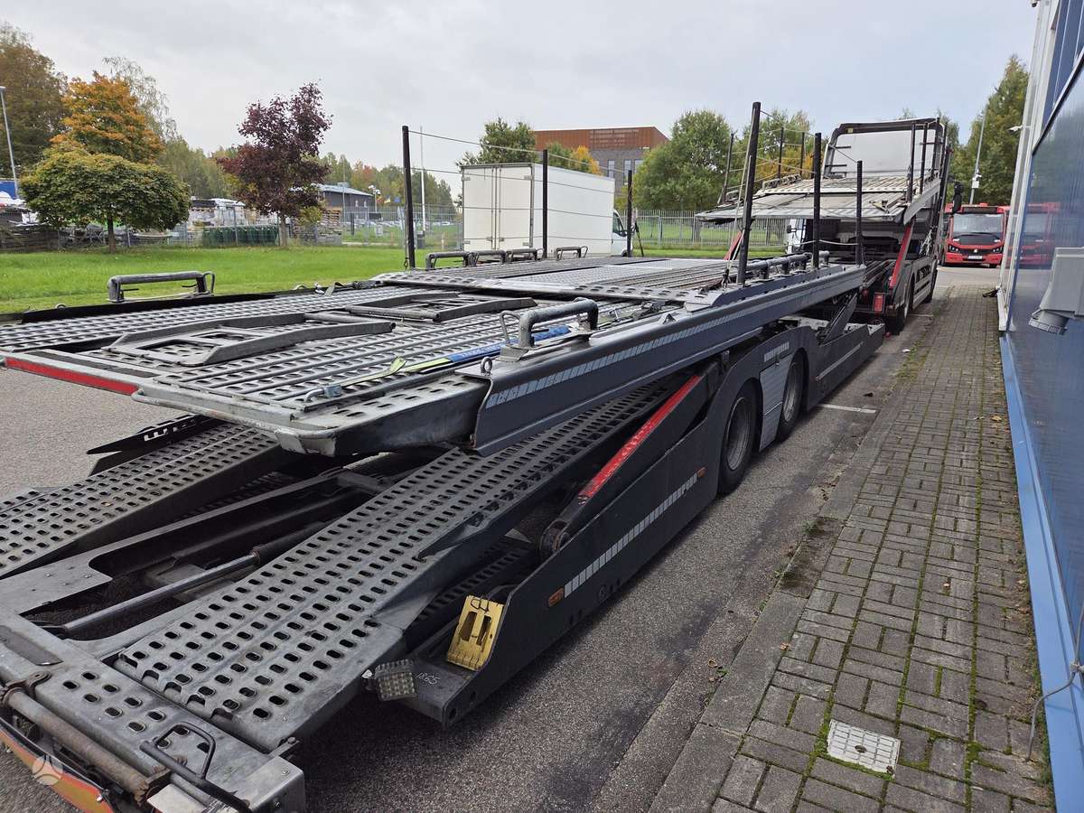 Iveco Stralis, auto transporters