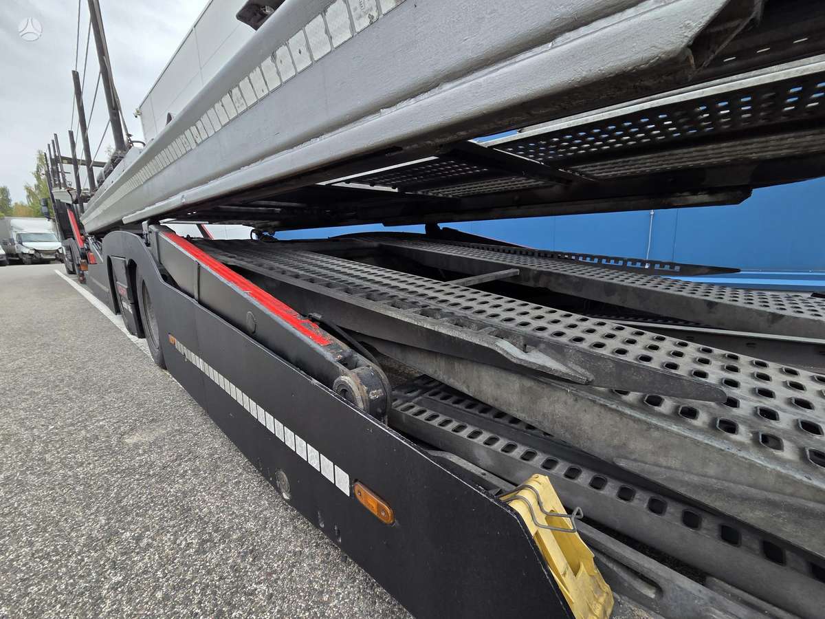 Iveco Stralis, auto transporters