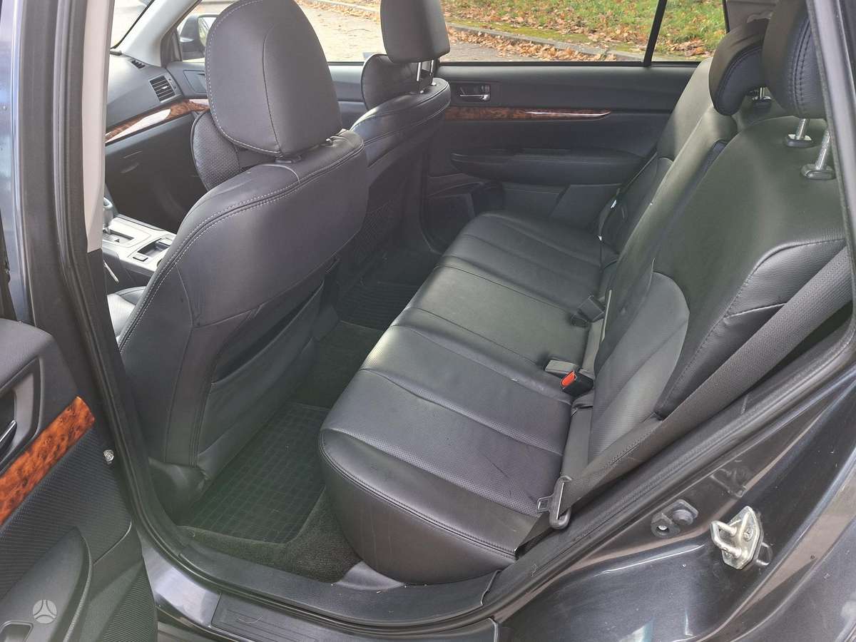 Subaru Outback, 3.6 l., wagon